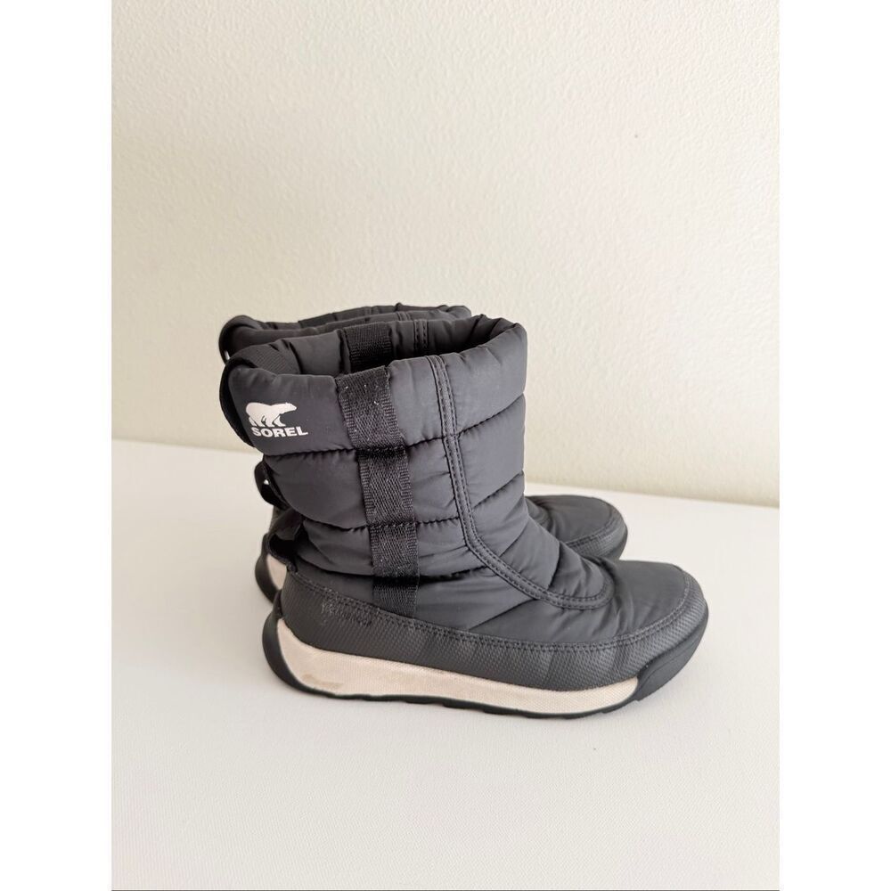 Sorel Womens Whitney Boot Size 2 Big kid  Black Nylon Quilted Puffy Bootie Water